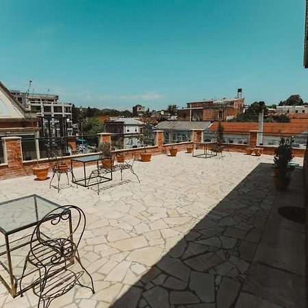 Hotel Verdzi Koetaisi Buitenkant foto