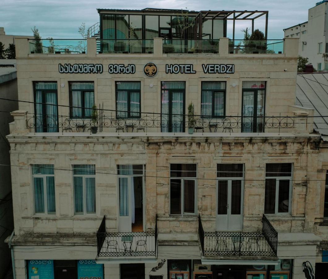 Hotel Verdzi Koetaisi Buitenkant foto