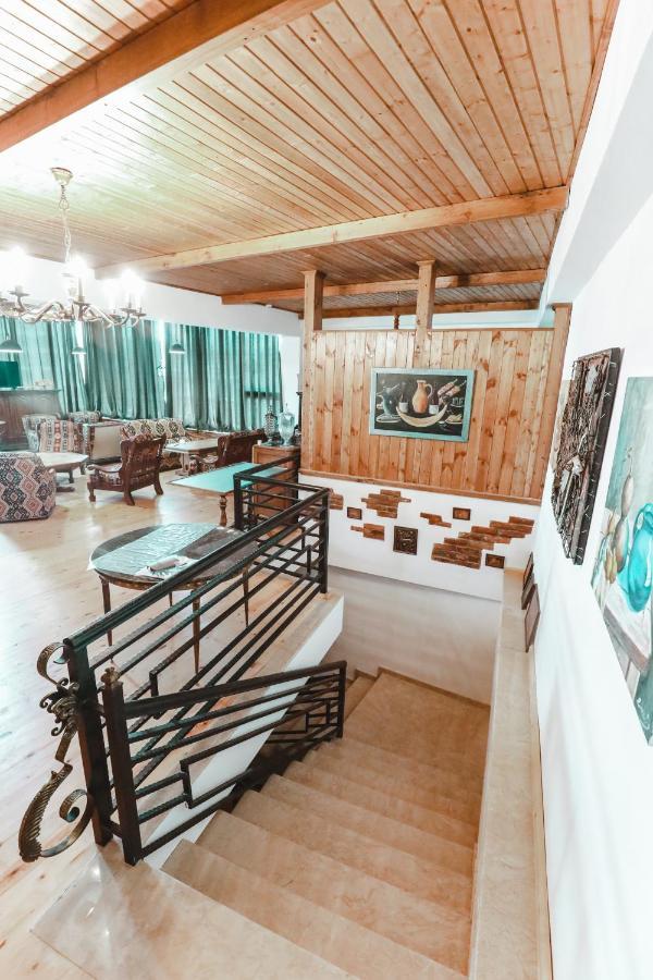 Hotel Verdzi Koetaisi Buitenkant foto