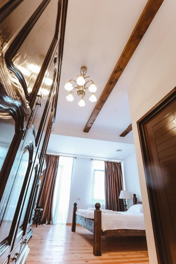 Hotel Verdzi Koetaisi Buitenkant foto