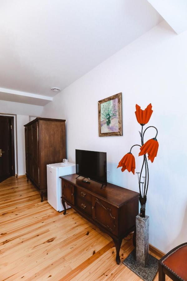 Hotel Verdzi Koetaisi Buitenkant foto