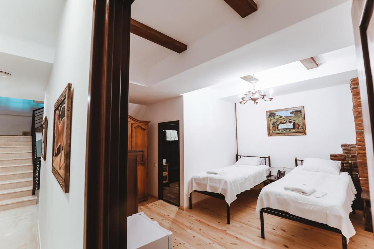 Hotel Verdzi Koetaisi Buitenkant foto